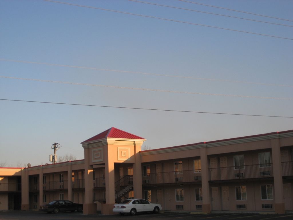 Sands Central Inn Hot Springs Exteriör bild